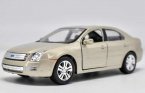 1:24 Scale Golden Maisto Diecast 2006 Ford Fusion Model