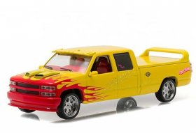 Yellow 1:43 Scale Diecast Chevrolet C-2500 Pickup Truck Model