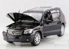 1:24 Scale Black / White Mercedes-Benz GLK350 Model