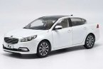 Silver / White 1:18 Scale 2014 Diecast Kia K4 Model