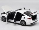 1:18 Scale White 2017 Diecast Ford New Mondeo Model