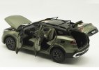 1:18 Scale White / Green Diecast 2023 Kia Sportage SUV Model