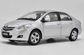 Black / Blue / Silver / Golden 1:18 Diecast Toyota Vios Model