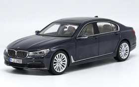 1:18 White /Black/ Deep Blue Diecast BMW 7 Series 750Li Model