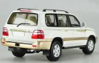 1:18 White / Green Diecast Toyota Land Cruiser LC100 Model