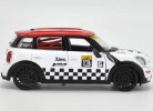 White 1:24 Scale Maisto Diecast Mini Cooper Countryman Model