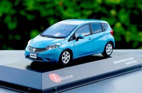 1:43 Scale J-Collection Blue Diecast 2013 Nissan Note Model