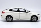 White 1:18 Scale Kyosho Diecast BMW X6 M Model