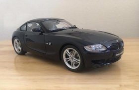 Kyosho 1:18 Scale Deep Blue Diecast BMW Z4 M Coupe Model