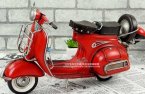 1:6 Tinplate Red / Yellow Retro 1959 Vespa GS150 Scooter Model