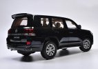 White / Black / Green Diecast Toyota Land Cruiser LC200 Model