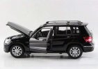 1:24 Scale Black / White Mercedes-Benz GLK350 Model