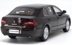 1:18 Wine Red / Gray / Brown / Blue Diecast Skoda Superb Model