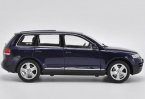 Welly 1:18 Scale Silver / Gray Diecast VW Touareg Model