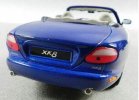 Blue / Green 1:18 Scale Maisto Diecast 1996 Jaguar XK8 Model