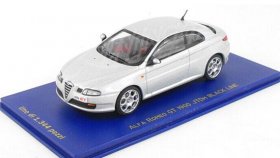 White 1:43 Scale Diecast Alfa Romeo GT Model