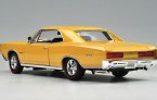 Yellow 1:18 Scale Welly Diecast 1966 Pontiac GTO Model