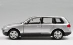 Silver 1:24 Scale Welly Diecast VW Touareg Model