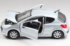 Blue 1:24 Scale Bburago Diecast PEUGEOT 207 Model