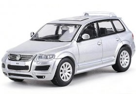 Blue /White /Silver /Black 1:64 Diecast VW Touareg R50 SUV Model