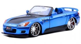 1:24 Scale MaiSto Blue / Red Diecast Honda S2000 Model