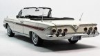 White 1:18 Scale SunStar Diecast 1961 Chevrolet IMPALA Model