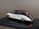 White-Brown 1:43 Scale Oxford Diecast Austin Princess Model