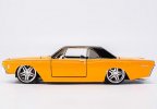 1:24 Scale Maisto Diecast 1965 Lincoln Continental Model