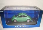 1:64 Scale AUTOart Green Diecast VW New Beetle Model