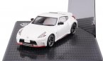 White 1:43 Scale Diecast Nissan Fairlady Z Model