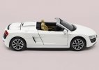 White / Brown 1:24 Scale Maisto Diecast Audi R8 Model