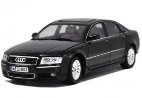 Black 1:18 Scale MotorMax Diecast Audi A8 Model