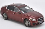 1:18 Scale White / Wine Red Diecast Infiniti Q50 Model