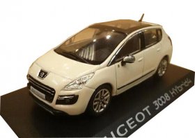 White 1:43 Scale NOREV Diecast Peugeot 3008 HYbrid4 Model