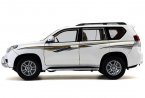 White / Green 1:18 Scale Diecast Toyota Land Cruiser PRADO Model