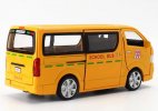 1:32 Scale Yellow Kids Diecast Toyota Hiace School Bus Toy