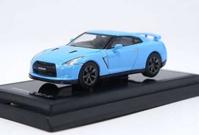 Kyosho 1:64 Scale Diecast Nissan GT-R R35 Model