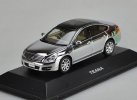 Silver / Wine Red 1:43 J-collection Diecast Nissan Teana Model