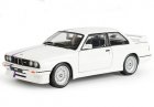 Red / White 1:24 Scale Bburago Diecast 1988 BMW M3 Model