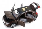 Brown / Silver 1:18 Scale Diecast Mercedes Benz GLA-Class Model