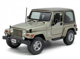 Deep Blue /Gray 1:18 Bburago Diecast Jeep Wrangler Sahara Model