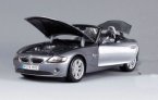 Gray / Blue 1:18 Scale Maisto Diecast BMW Z4 Model