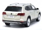 1:18 Scale Brown / Silver 2017 Diecast VW Teramont Model