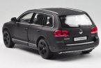 1:24 Scale Welly Black Diecast VW Touareg Model