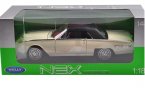 Welly 1:18 Creamy White Diecast 1962 Ford Thunderbird Model