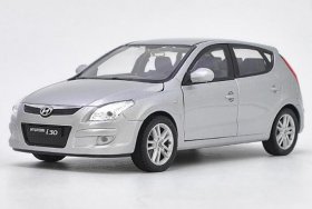 1:24 Scale Welly Silver Diecast Hyundai I30 Model