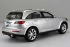 Maisto 1:24 Red /White /Silver /Blue Diecast Infiniti FX45 Model