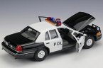 Black 1:24 Scale Welly Diecast 1999 Ford Crown Victoria Model