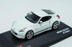 White 1:43 Scale J-Collection Diecast 2011 Nissan 370Z Model