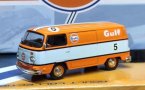 Blue-Orange 1:64 Greenlight Gulf Diecast 1975 VW T2 Bus Model